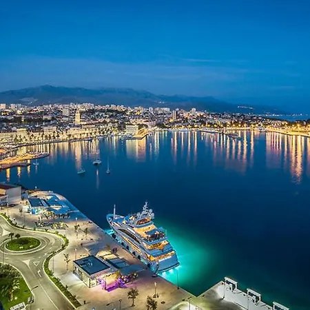 Center Апартаменты Сплит