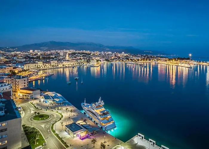 Center アパート スプリト